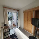 Gaestehaus Alpenkranz ベッド・アンド・ブレックファスト 3*