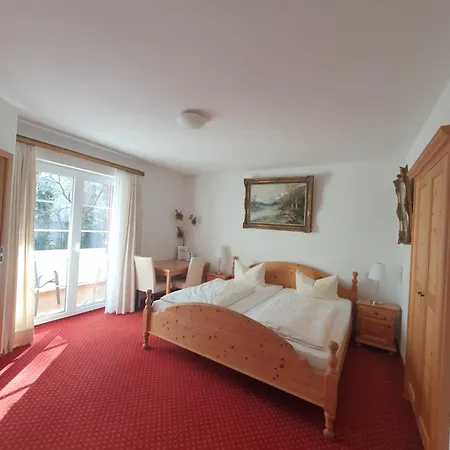 Couette-café Gaestehaus Alpenkranz 3*