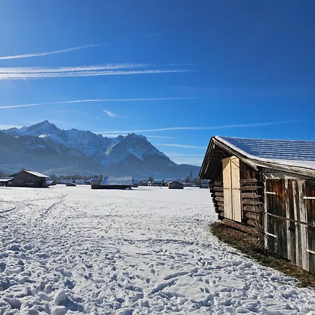 Bed & Breakfast Gaestehaus Alpenkranz Garmisch-Partenkirchen