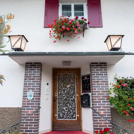 Bed & Breakfast Gaestehaus Alpenkranz 3*
