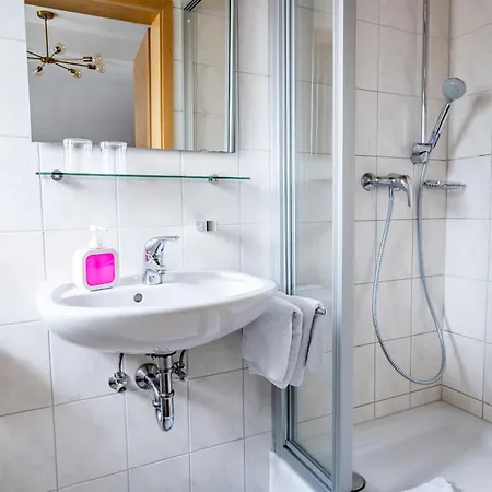 Gaestehaus Alpenkranz Bed and Breakfast