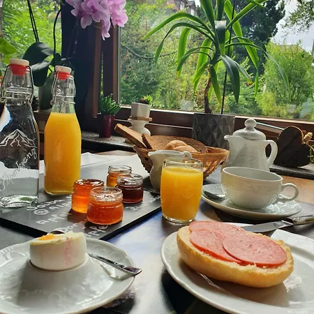 Oda ve Kahvaltı Gaestehaus Alpenkranz