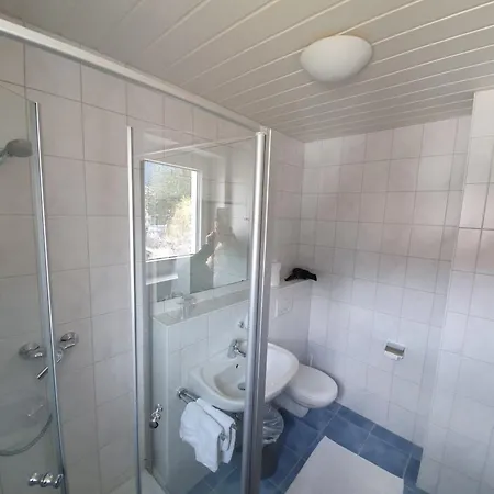 Gaestehaus Alpenkranz 3*