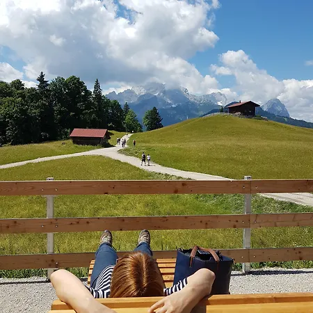 Gaestehaus Alpenkranz B&B 가르미슈파르텐키르헨