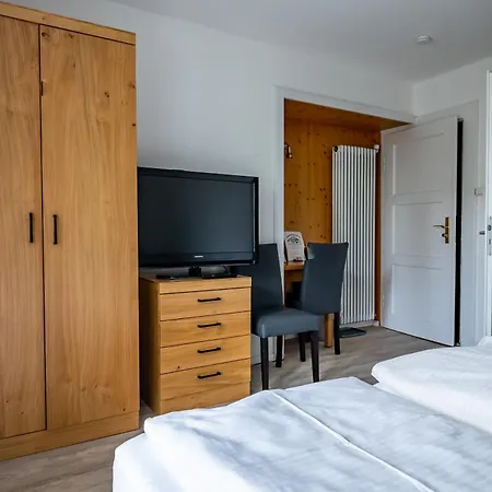 Gaestehaus Alpenkranz Гарміш-Партенкірхен