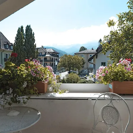 Gaestehaus Alpenkranz 가르미슈파르텐키르헨