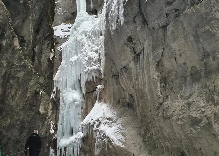 Gaestehaus Alpenkranz 3*